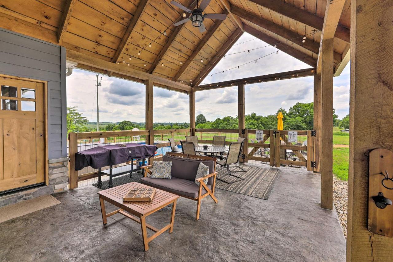 Chic Williamstown Retreat With Pool And Hot Tub! Villa Екстериор снимка
